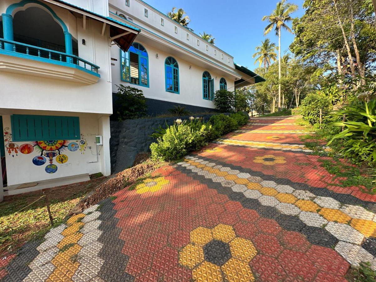 Soul Hostels, Varkala - Black Beach Dış mekan fotoğraf